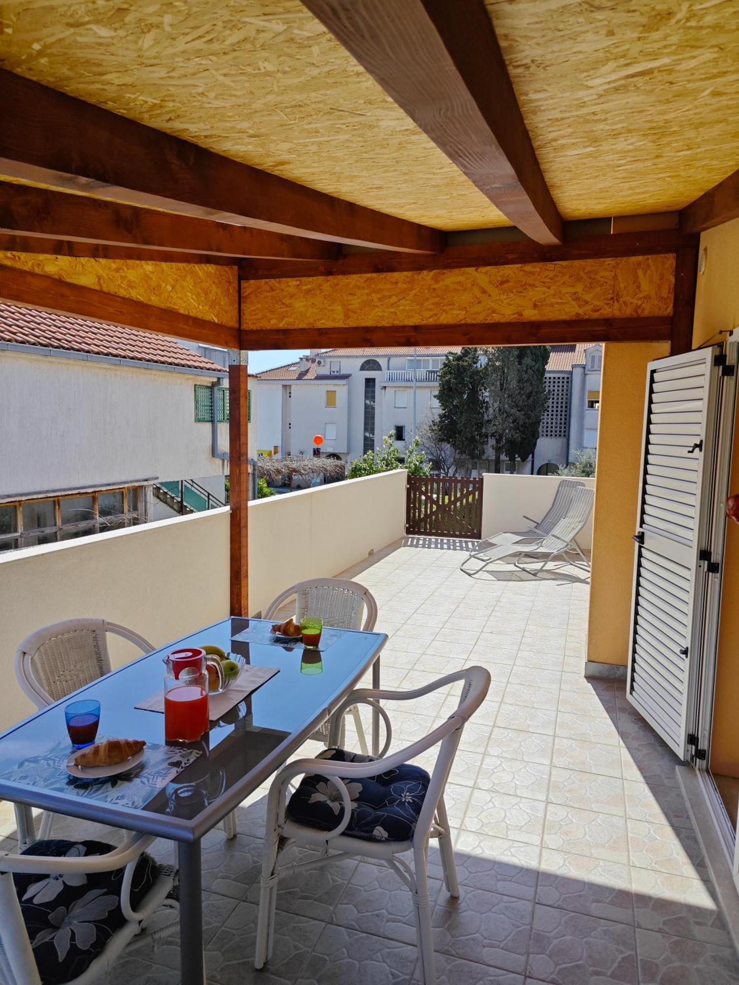 Apartment Paula Kastela Luaran gambar