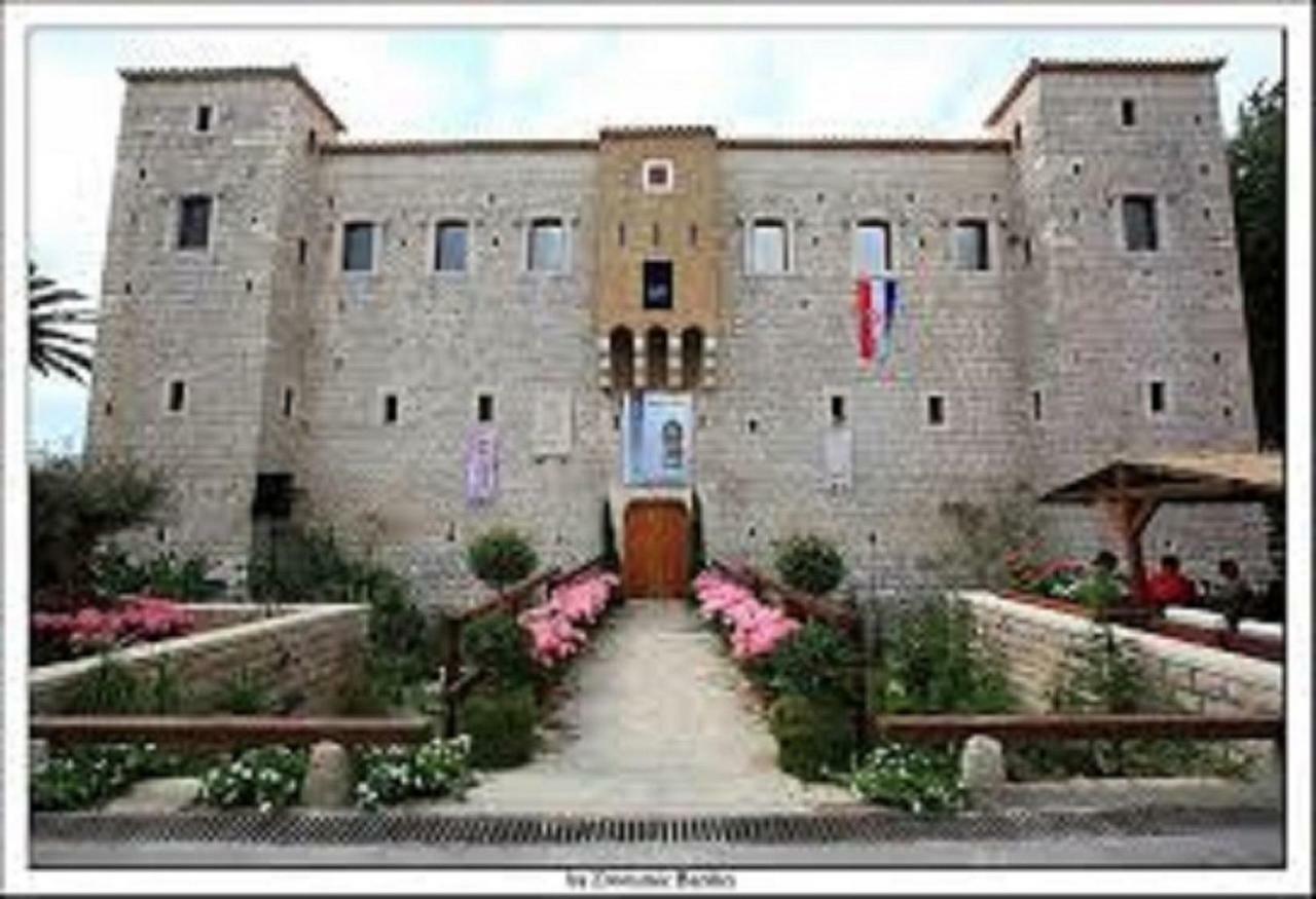 Apartment Paula Kastela Luaran gambar